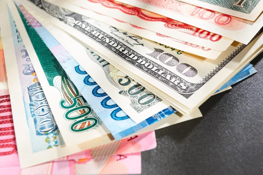 How inflation affects currency exchange rates