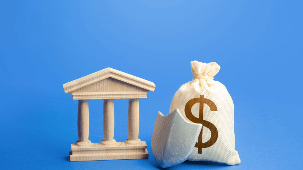 Compliance and risk management models in banking