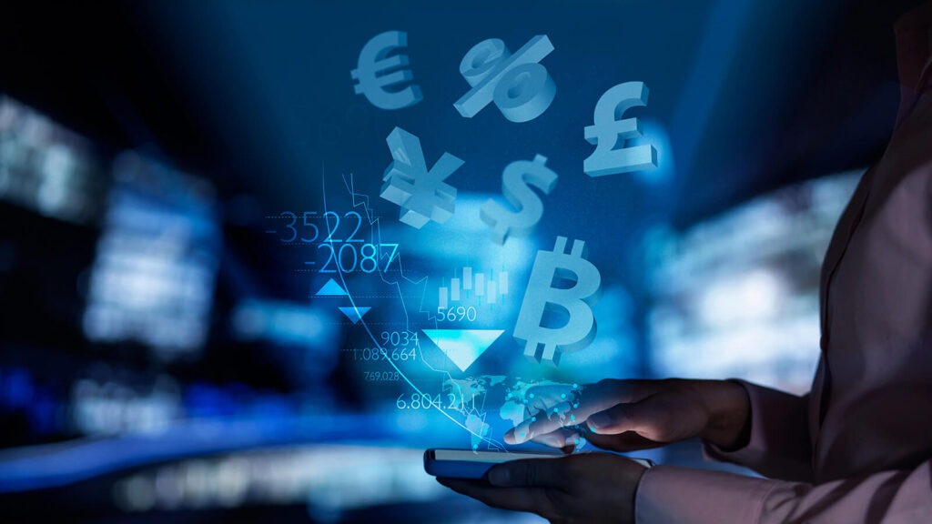 How do virtual currency risks impact financial