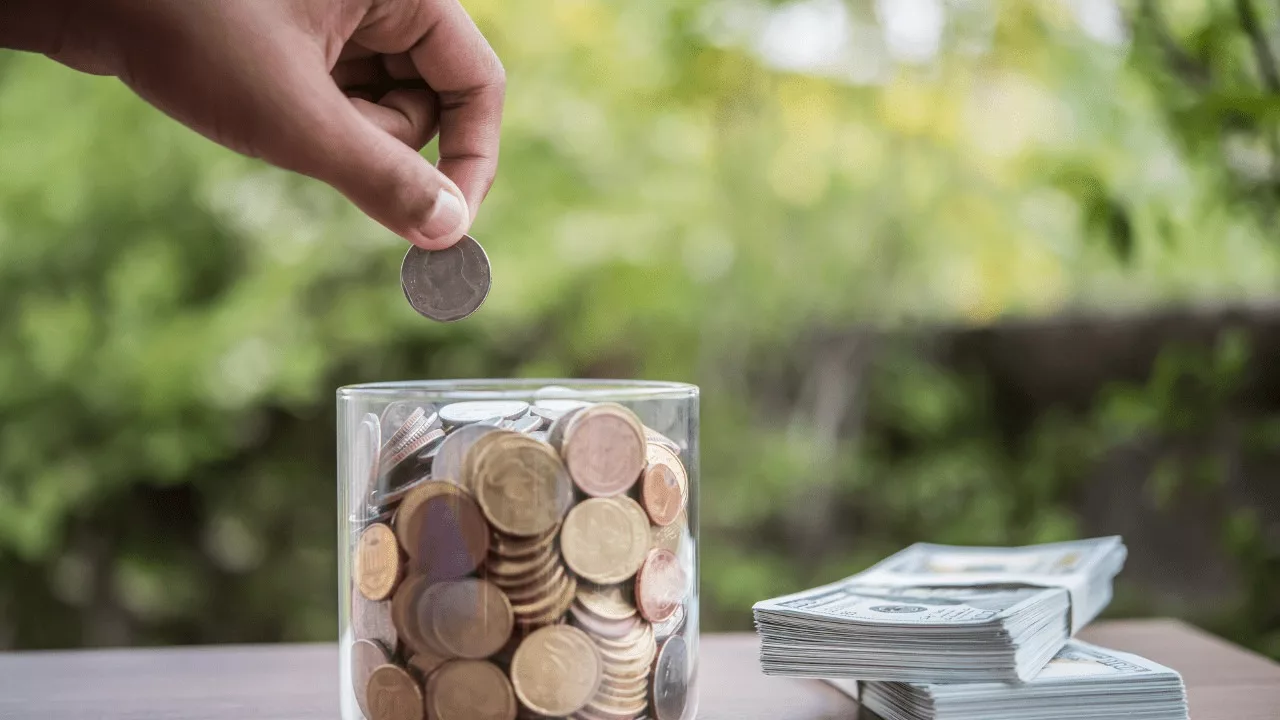 Mutual funds and banks