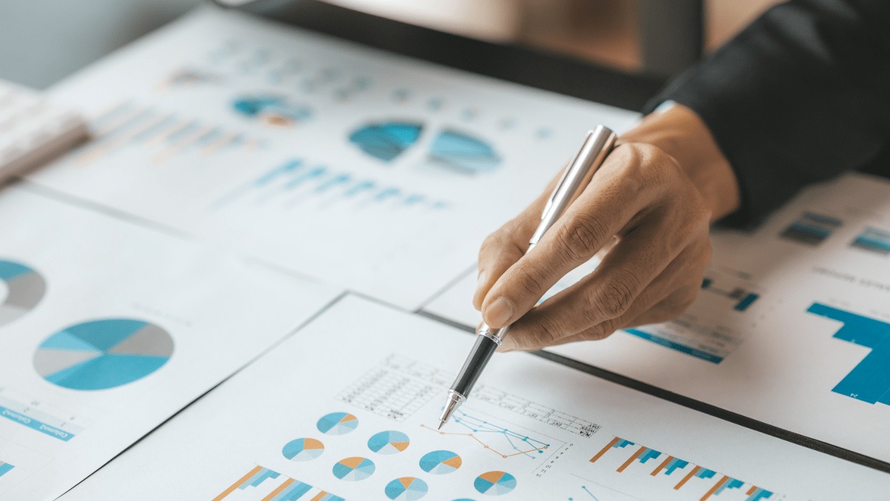 Finanzkrisen und historische Analyse
