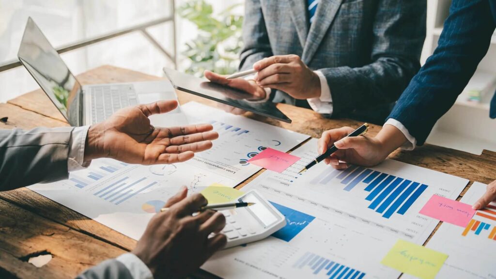 How Can You Scale Your Business In A Competitive Market? 2 Business growth and expansion in competitive industries